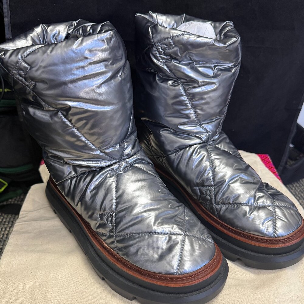Tory Burch Sleeping Bag Pull-On Boot Gunmetal Glossy Nylon Women’s 9.5